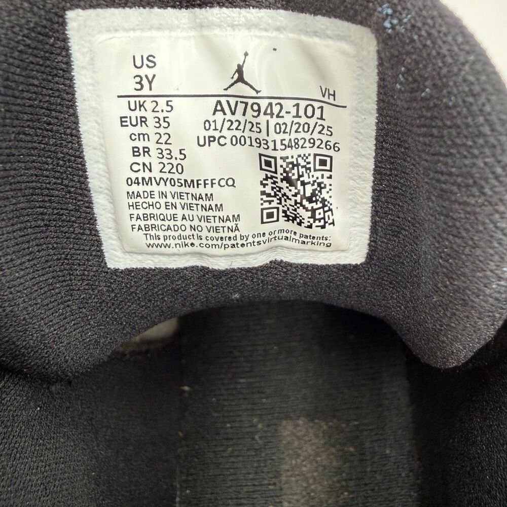 Nike Air Jordan Access Black/White AV7942-101 Size 3Y (Youth) EU 35 - Picture 11 of 12